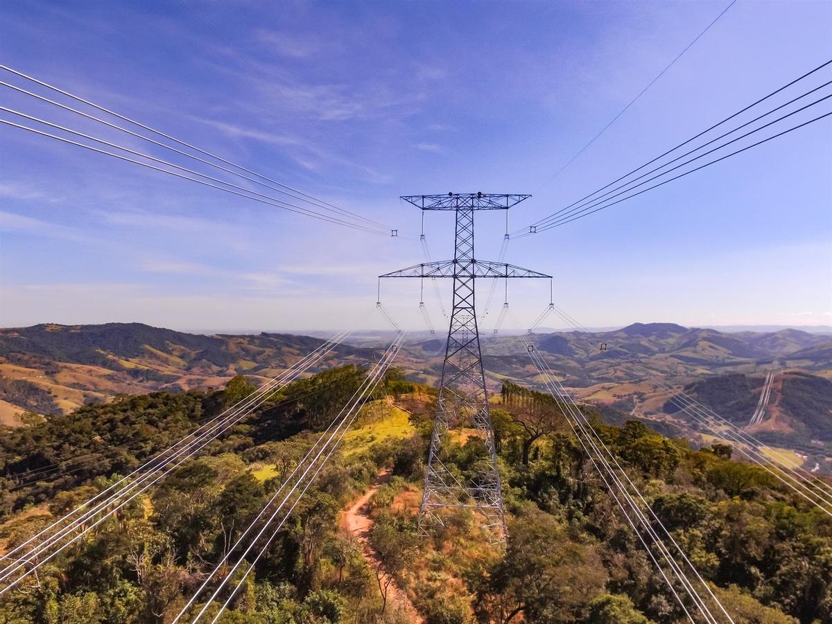 Sistema de transmisión eléctrica de Elecnor. Sistema de transmisión eléctrica de Elecnor.