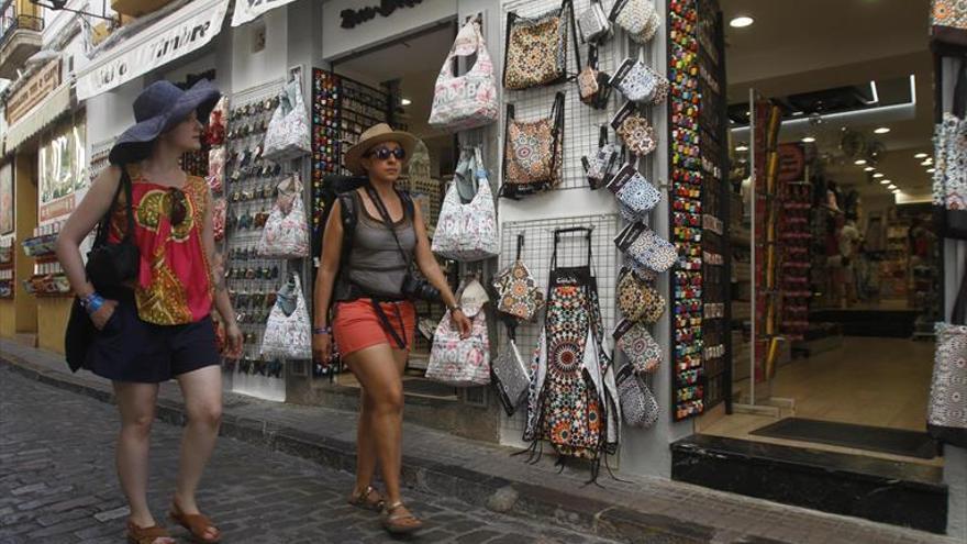 El Pleno pedirá la prórroga de la libertad de horarios en el casco histórico