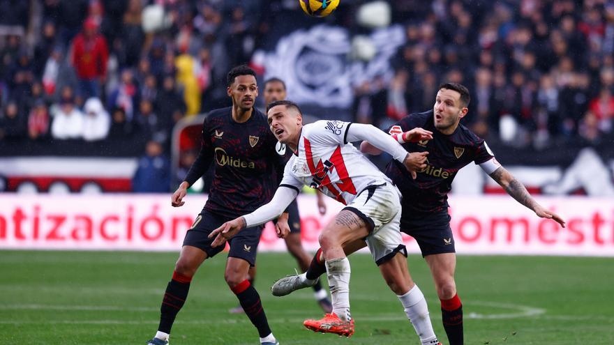 Se agrava el problema del Rayo en la mediapunta de cara al partido ante el Valencia
