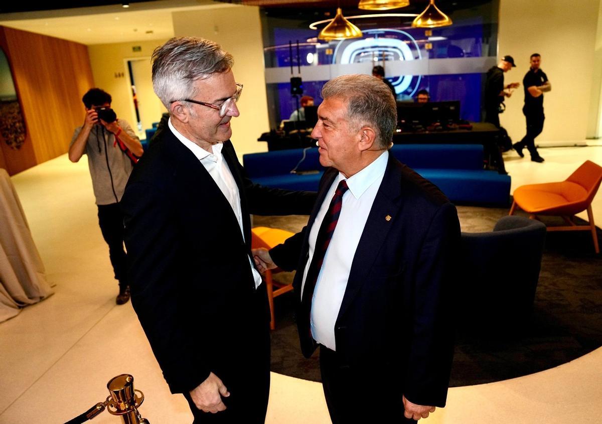 Víctor Font y Joan Laporta antes del debate electoral del Grupo Godó.