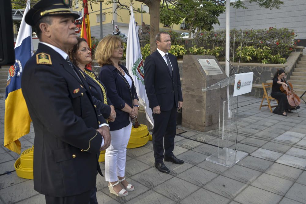 Homenaje a los bomberos fallecidos