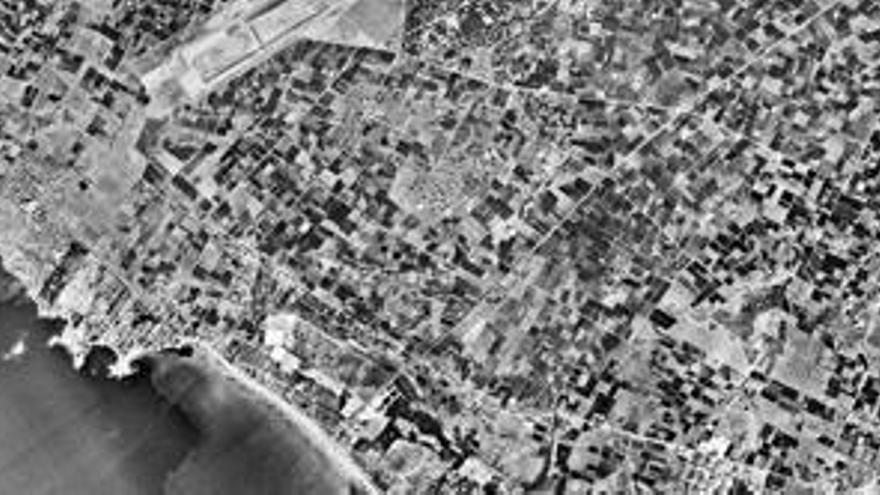 Die Entwicklung der Insel nachvollziehen. 1956 war der Flughafen von Palma noch mitten im Bau
