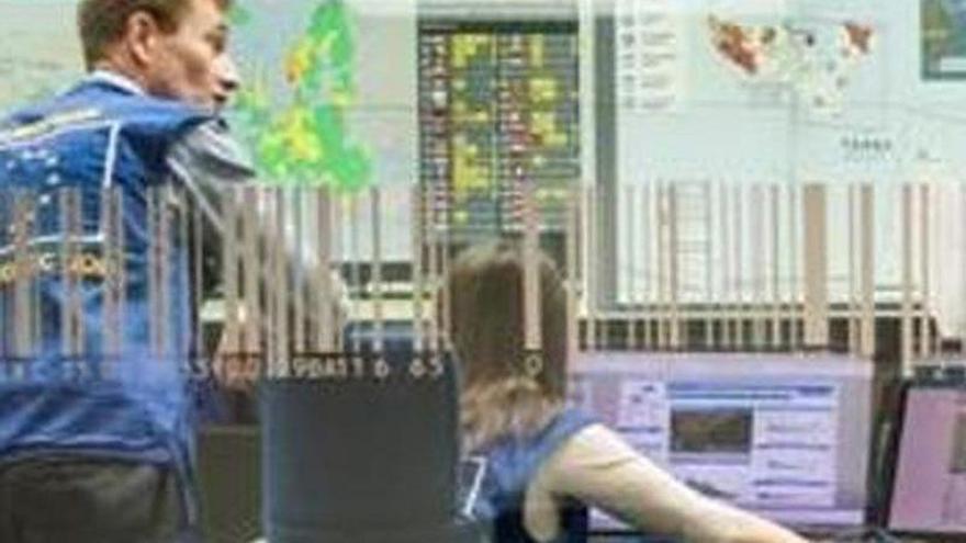 La UE, pendent d’una trucada