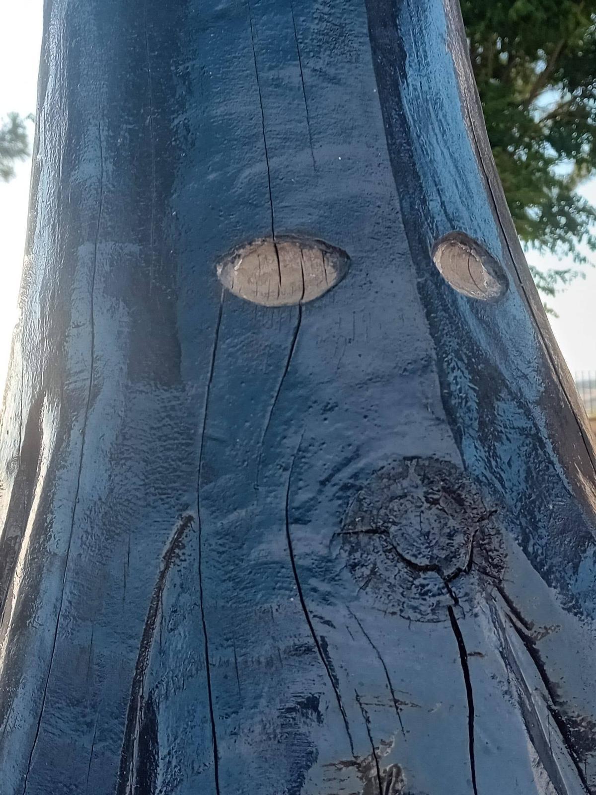 A la obra le han sustraído los ojos y un cirio.