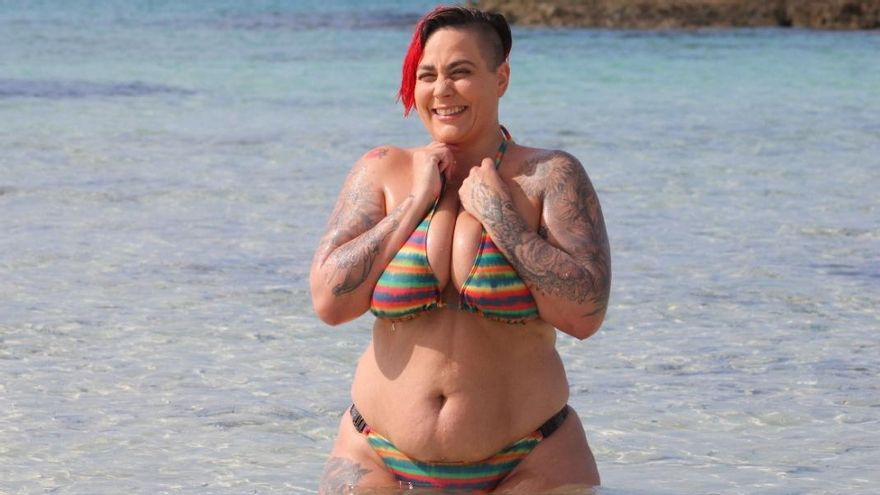 Im Bikini auf Mallorca wohlfühlen: Tipps für mehr Selbstbewusstsein am Strand