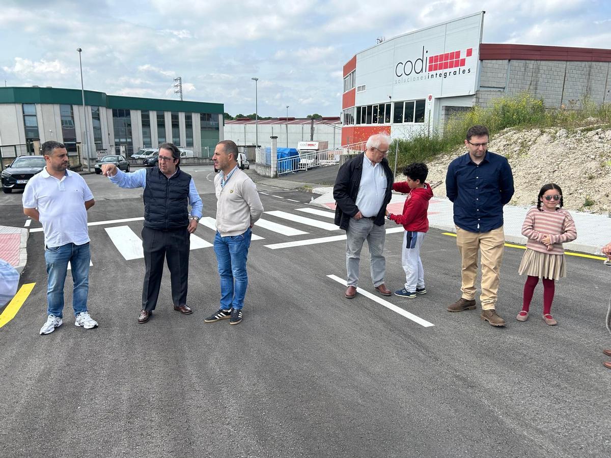 La zona del Polígono de Les Peñes donde antes finalizaba en fondo de saco.
