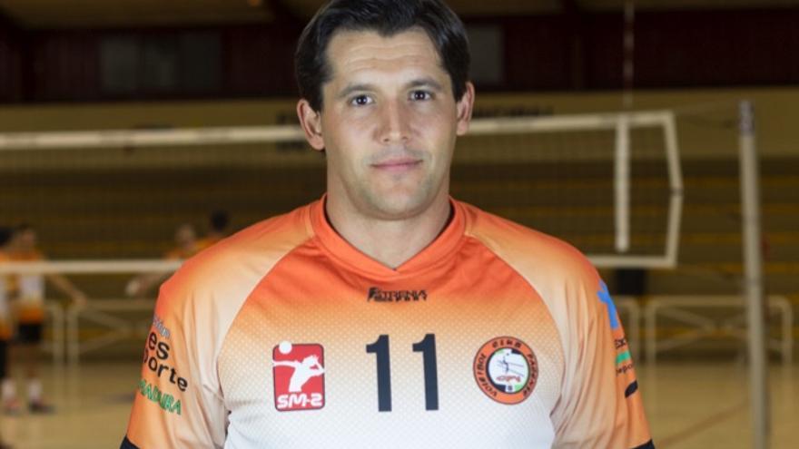 Diego Jaramillo, presidente y entrenador provisional del Extremadura CPV