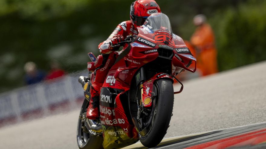 Marc Márquez suma su undécima victoria &#039;sprint&#039; de la temporada, pero &quot;bajo investigación&quot;
