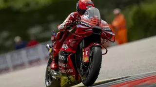 Marc Márquez suma su undécima victoria 'sprint' de la temporada, pero "bajo investigación"