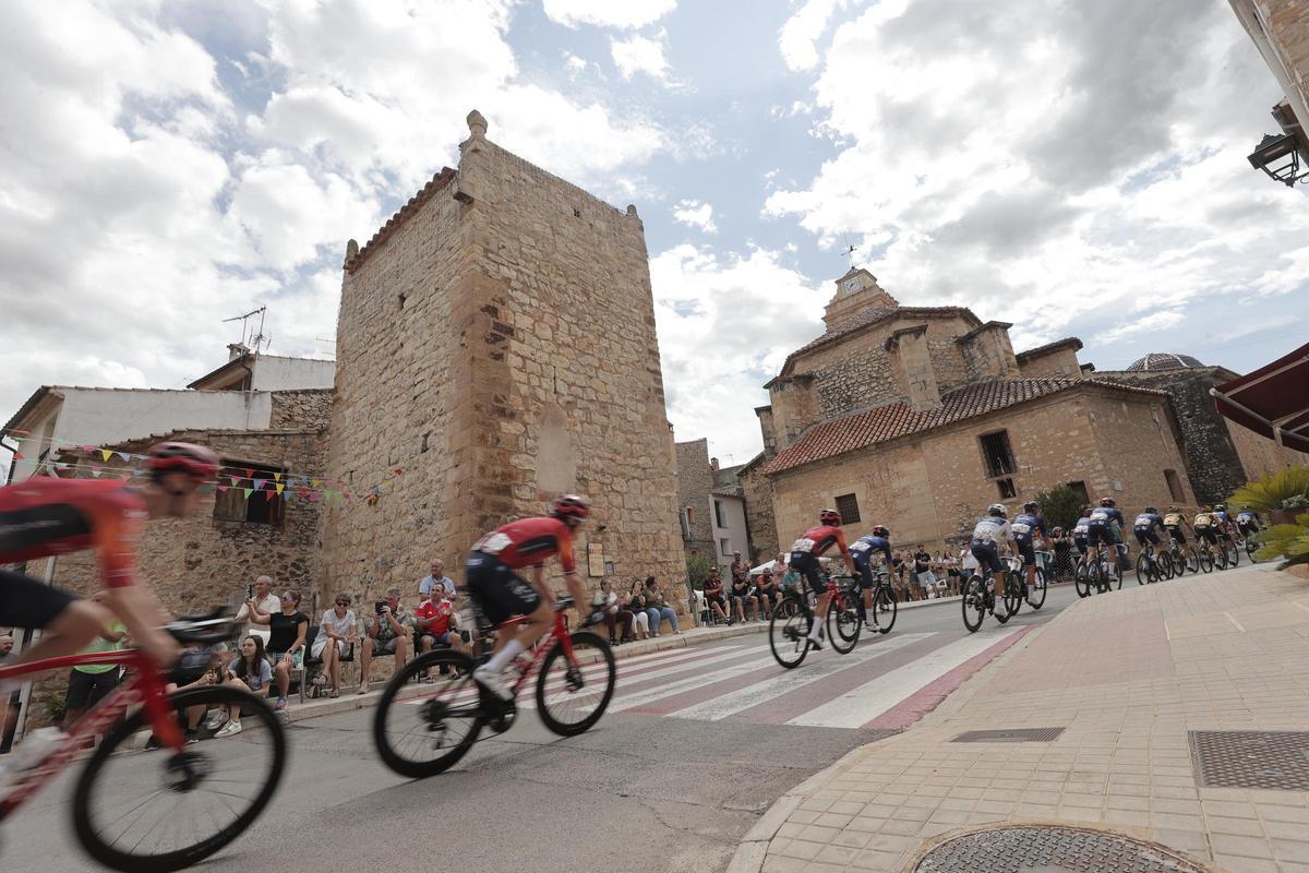 Las imágenes de la etapa de la Vuelta a España entre Morella y Borriana
