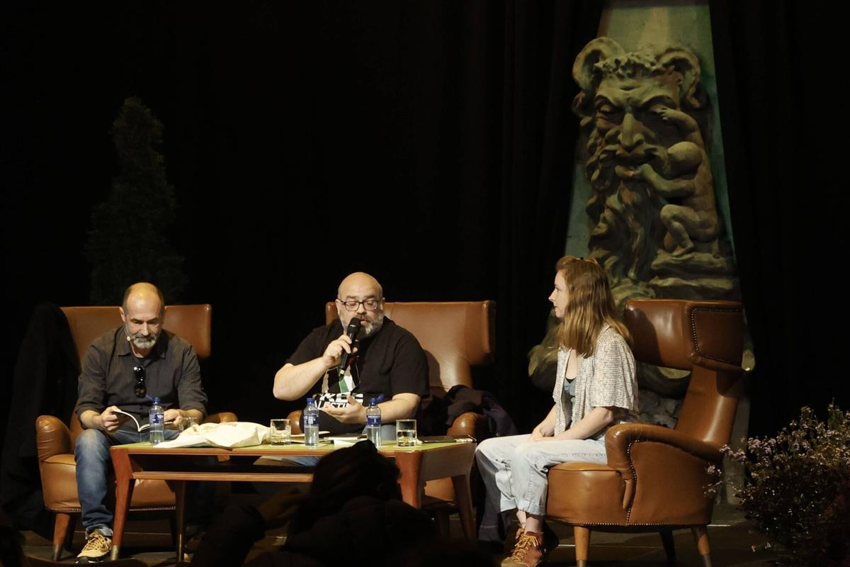 Escuela de Comercio. "El problema de la - Daniel - García Granda estará en una lectura de poemas de «El saber