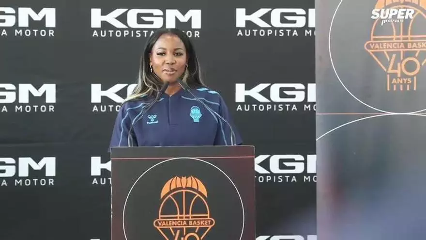 Alexis Peterson, en su presentación oficial con el Valencia Basket.