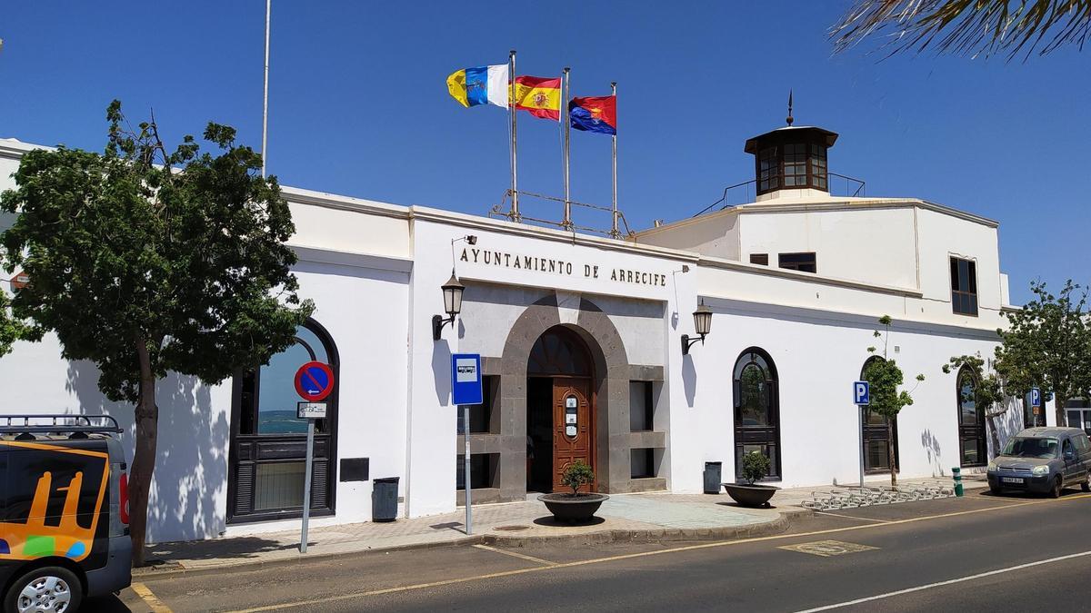 La Consejería de Sanidad certifica que no existe brote de covid en el Ayuntamiento de Arrecife