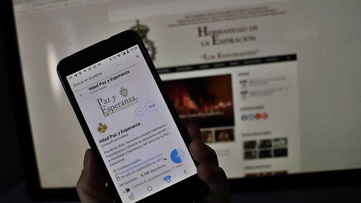 Páginas web: Todas las hermandades dan cumplida cuenta de sus actividades a través de aplicaciones y páginas web. | FRANCISCO GONZÁLEZ/MANUEL MURILLO