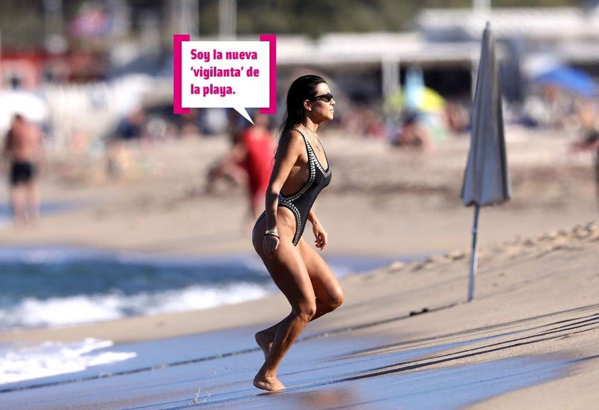Kourtney Kardashian es la nueva vigilante de la playa