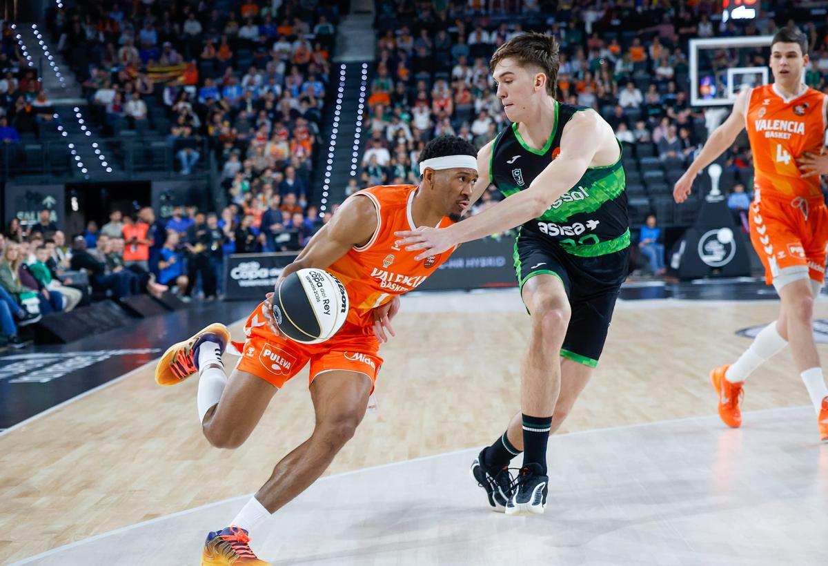 Kameron Taylor, en una acción del partido ante el Joventut.