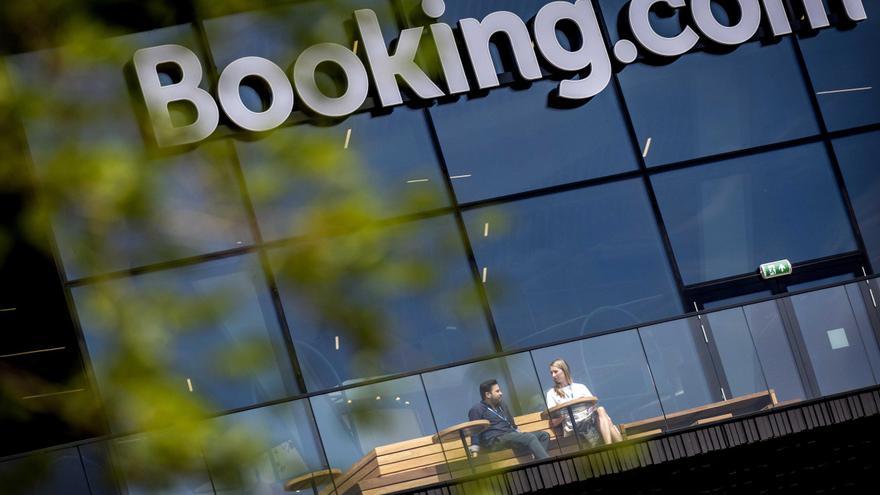 La Audiencia Nacional suspende la histórica multa de 413 millones de Competencia a Booking