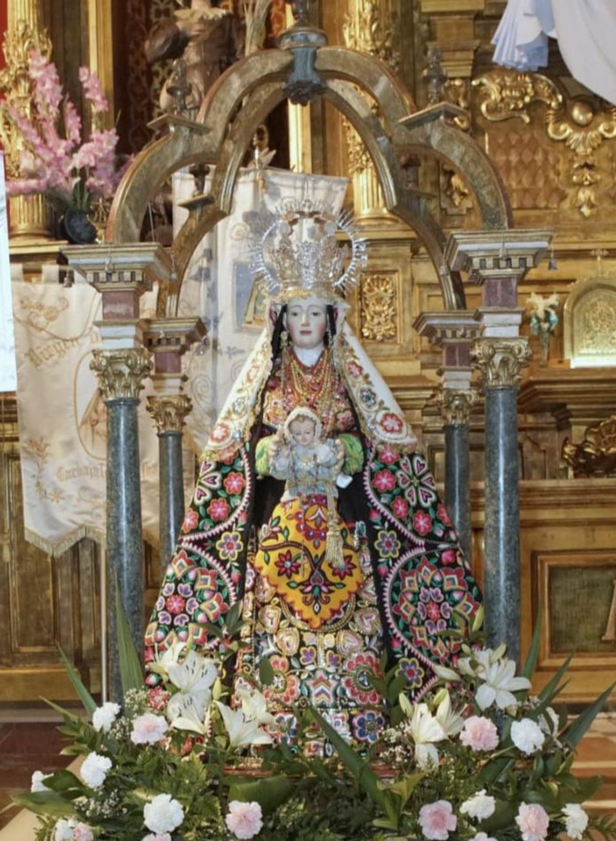 La Virgen de Árboles con atuendo carbajalino | CH. S.