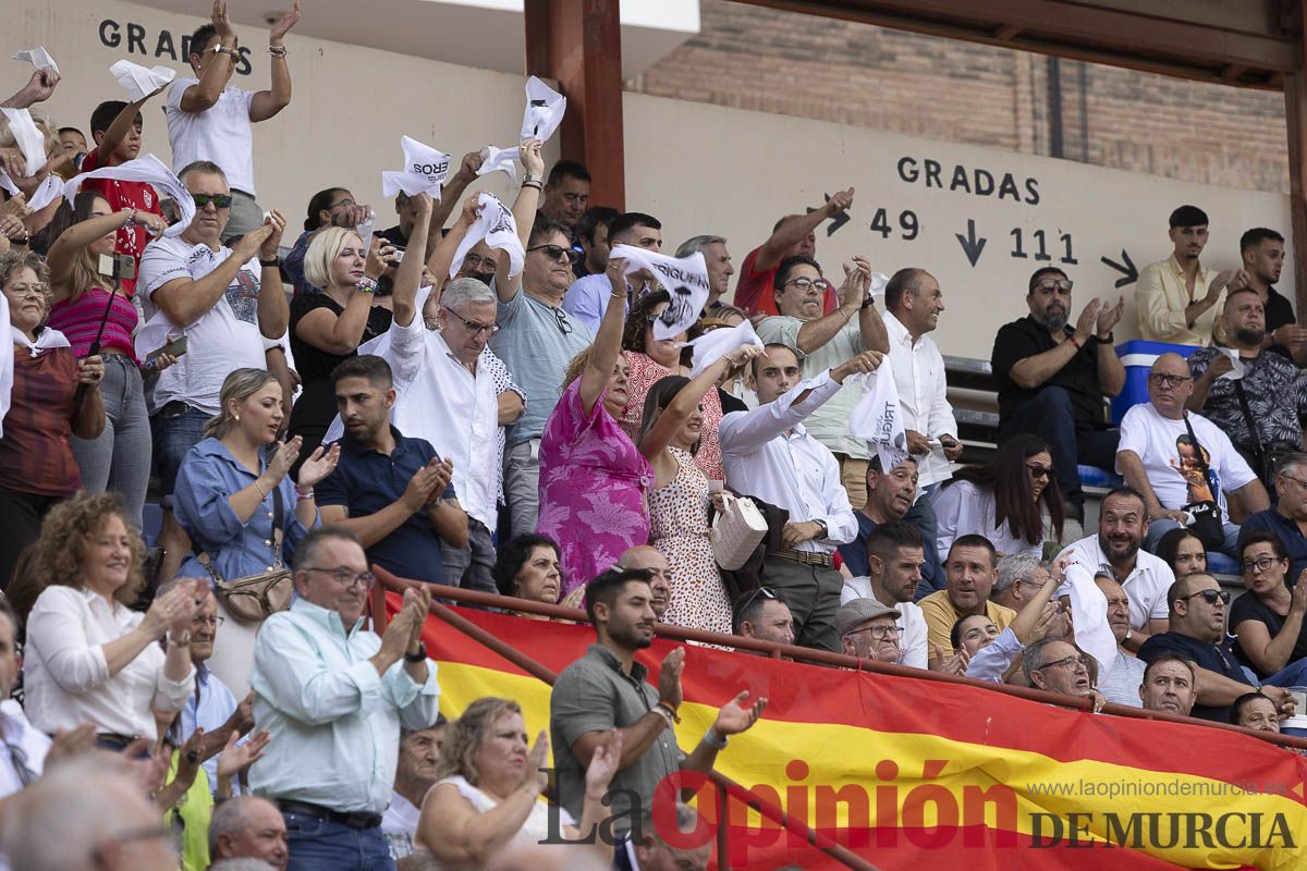 Tarde histórica en Abarán con la alternativa de José María Trigueros y el indulto de Tomás Rufo, junto a Castella salieron a hombros