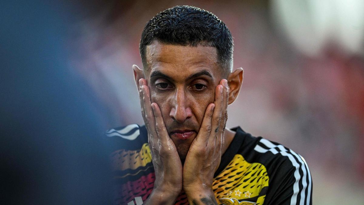 El futbolista Ángel di María, durante un partido de su actual club, el Benfica portugués.