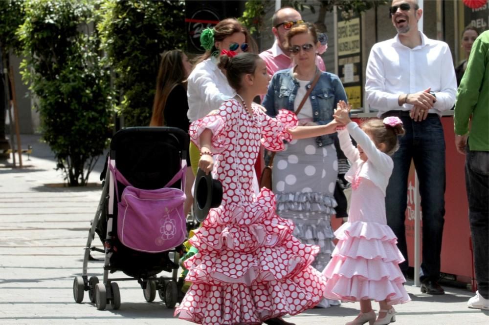 Gran ambiente en al Fiesta de las Cruces de Mayo en Cartagena