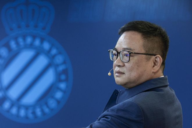 El Espanyol, en llamas: la afición pide la cabeza de la propiedad