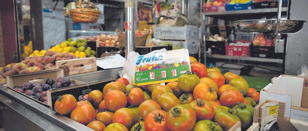 Puestos en un mercado de Cartagena.