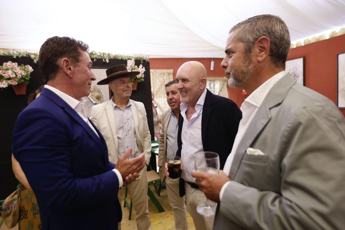 Las recepciones llenan de ambiente el martes de Feria de Córdoba