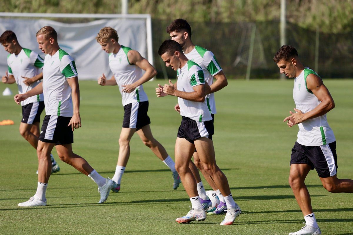 Los jugadores del Córdoba CF, en uno de los entrenamientos realizados en la concentración de pretemporada.