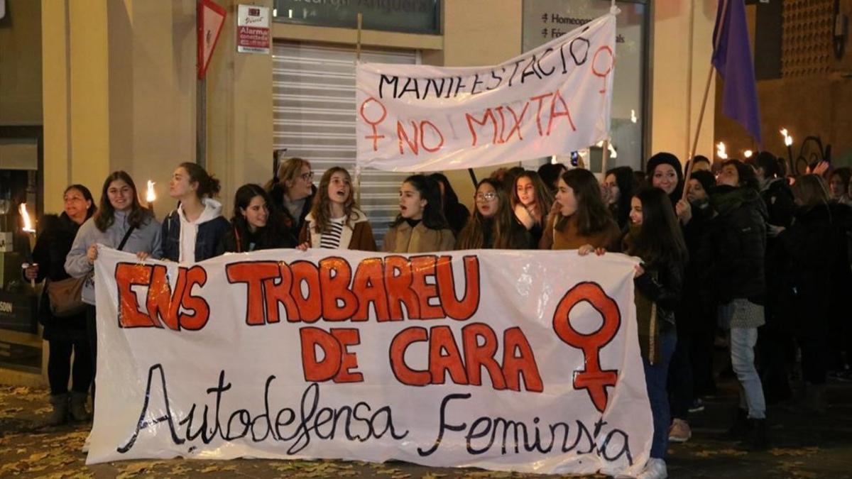 Manifestación feminista en Manresa, este domingo.