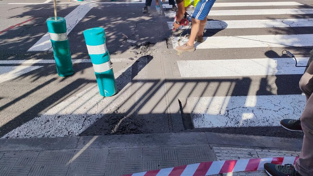 Obras para instalar pasos de peatones inteligentes en Santa Cruz de Tenerife