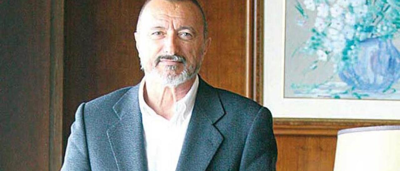 Arturo Pérez Reverte.