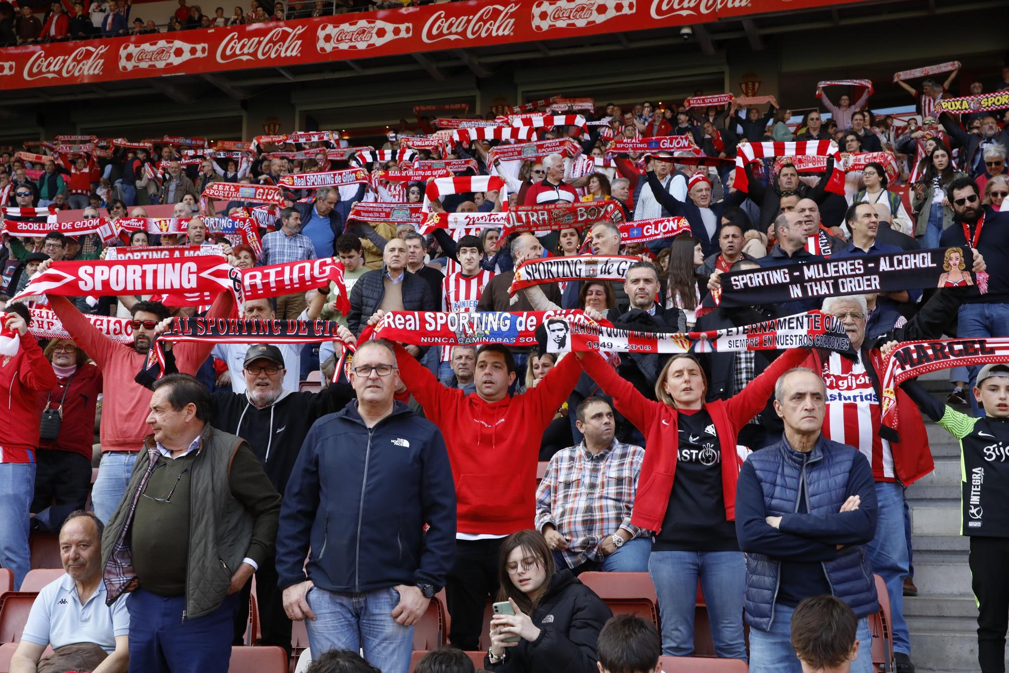 En imágenes: Así fue el partido entre Sporting y Mirandés en El Molinón