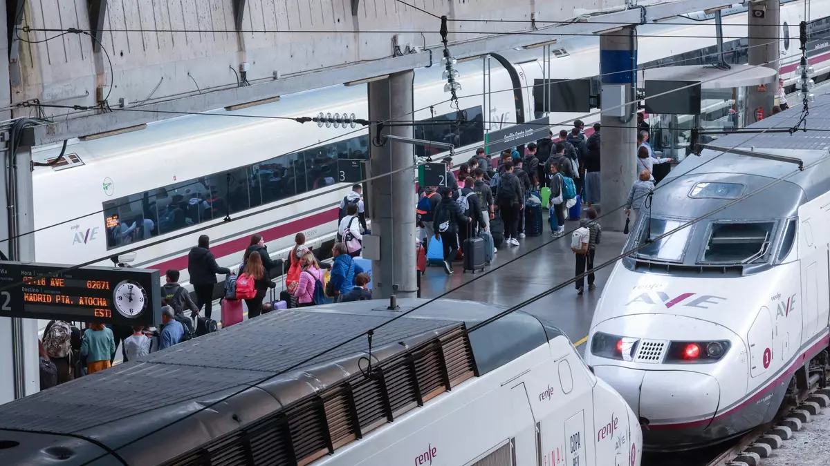 Retrasos de hasta 3 horas en la alta velocidad entre Madrid y Andalucía por la avería de un tren