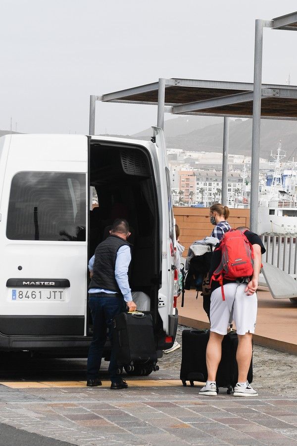 Cruceristas en el muelle Santa Catalina