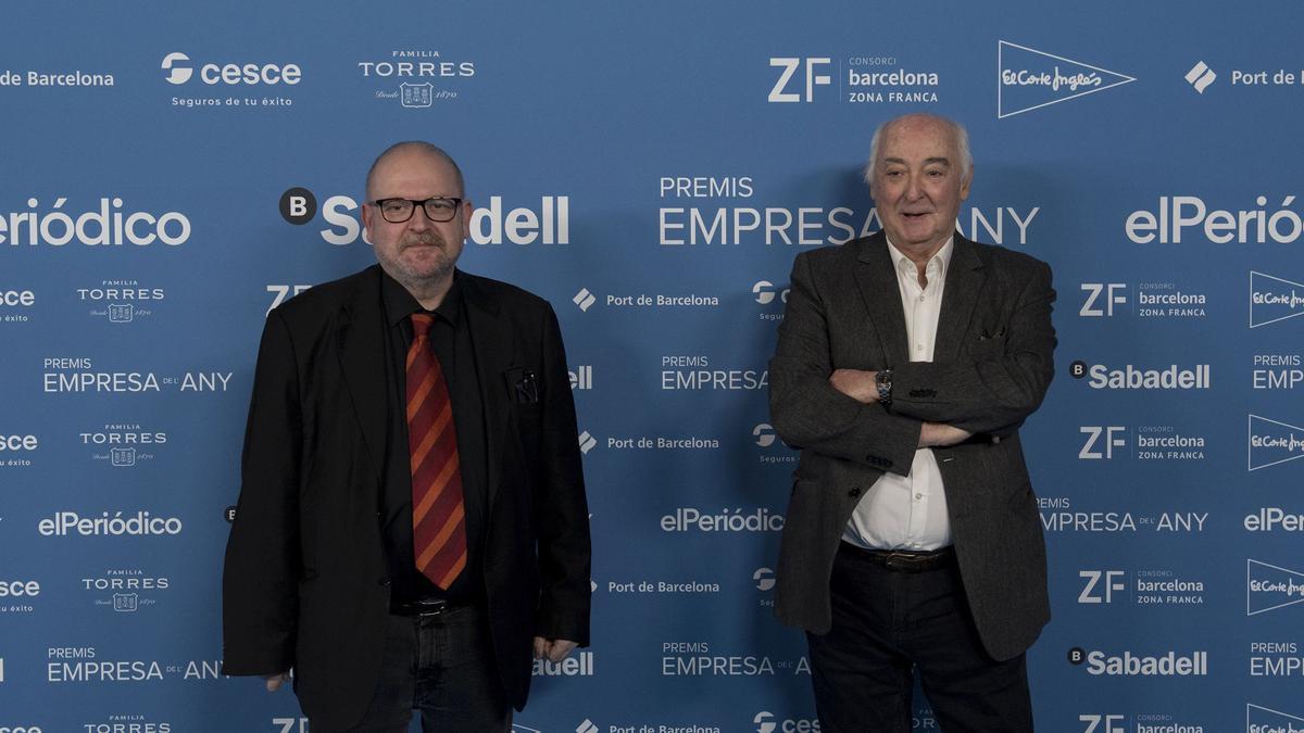 Premios Empresa de l’any 2021. En la foto, Xavi Casinos, Director de Comunicación de la Diputació de Barcelona y Toni Rodríguez, Presidente ejecutivo de Intermèdia.