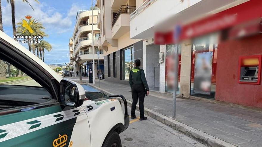Atrapan en Moraira a un hombre reclamado en Murcia y Barcelona