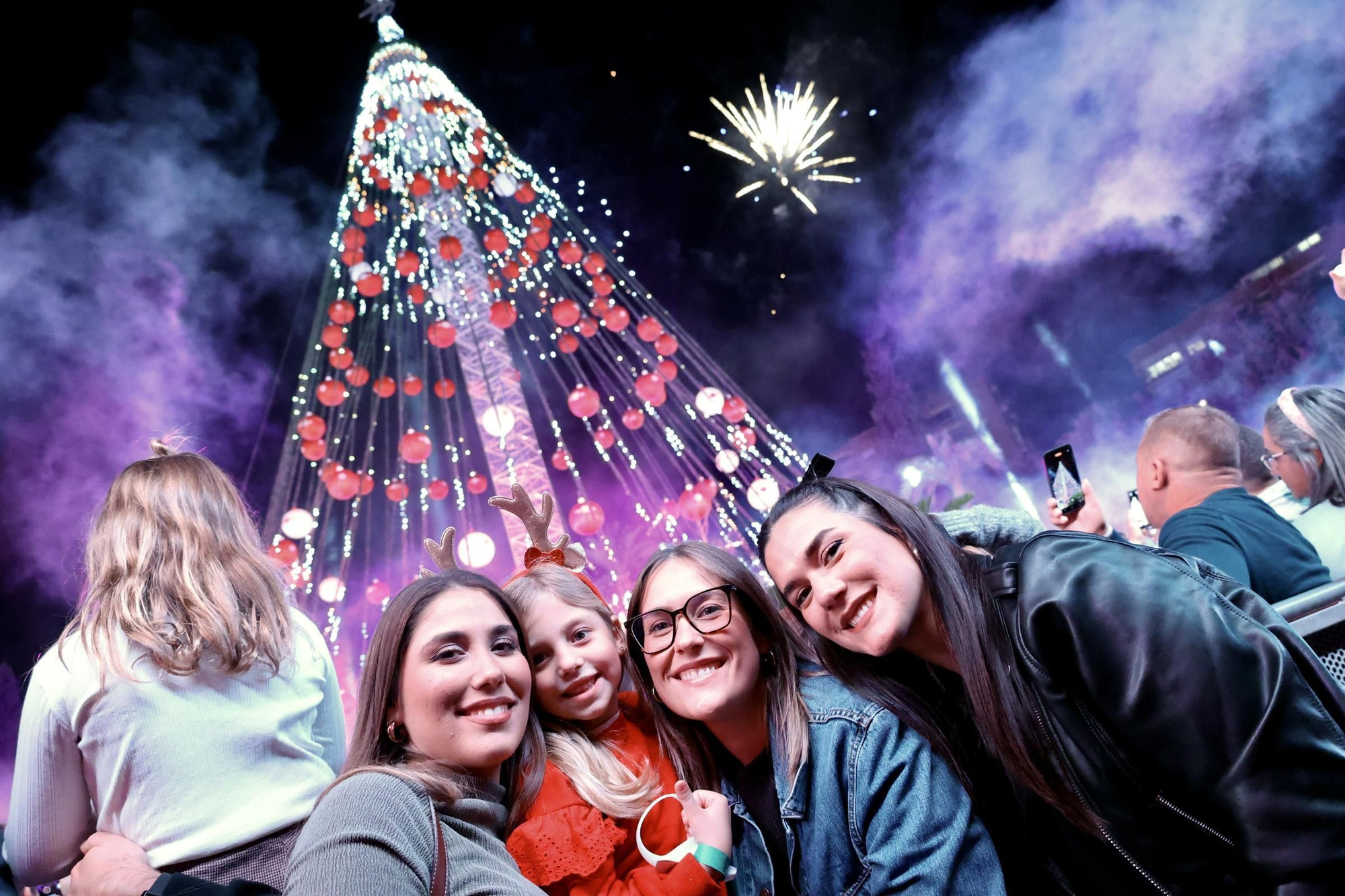 Encendido del Gran Árbol de Navidad de Murcia