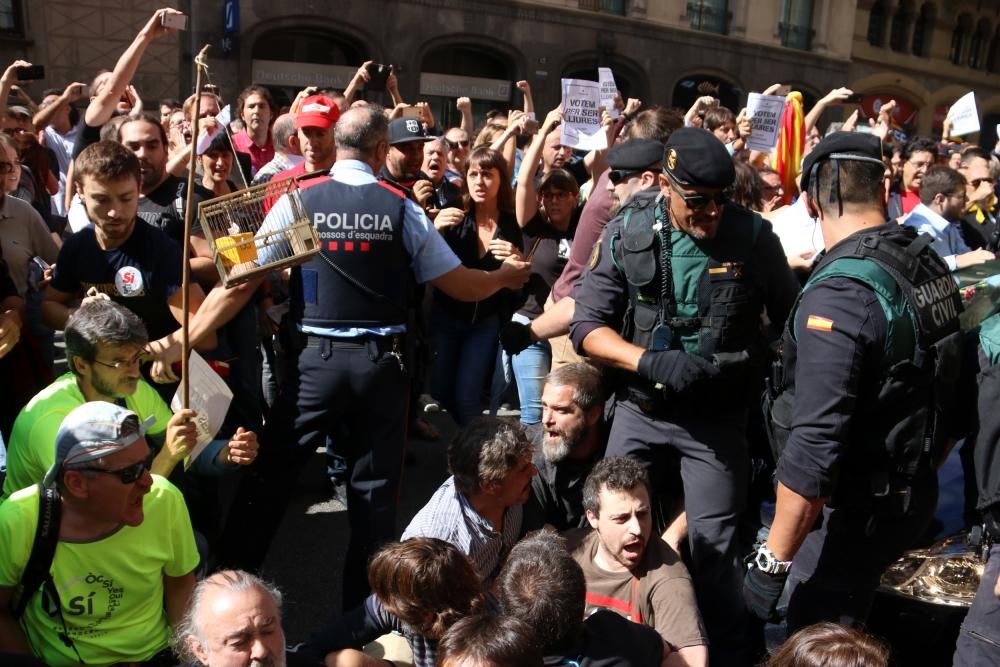 La reacció popular a l'atac de la Guàrdia Civil