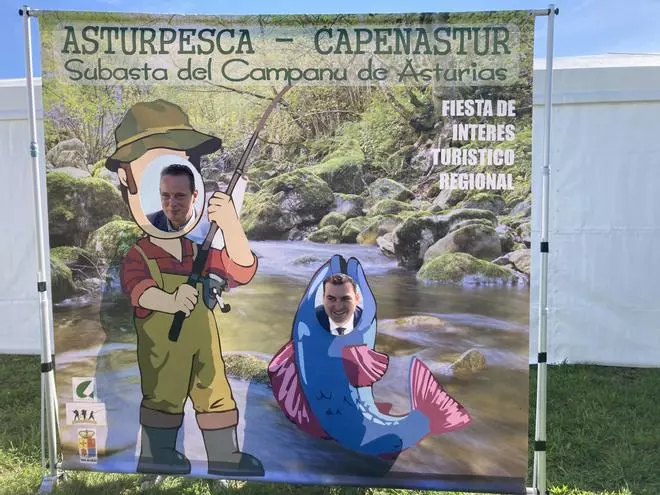 Música de gaita y despliegue de autoridades en la inaguración de la Feria Capenastur en Cornellana
