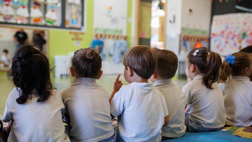 á las ayudas para escuelas infantiles y beneficiará a más niños de hasta tres años