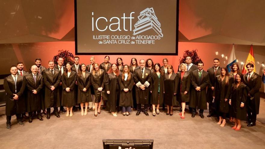 El Colegio de Abogados de Santa Cruz recibe a sus nuevos letrados