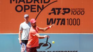 Novak Djokovic, este jueves, en su entrenamiento en las instalaciones del Mutua Madrid Open.
