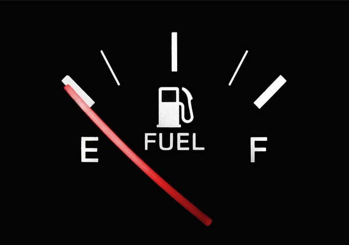 Imagen de un depósito sin gasolina.