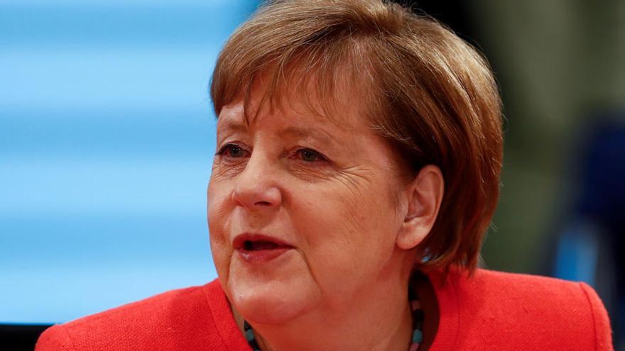 Merkel dice que Calviño cuenta con el apoyo alemán para presidir el Eurogrupo