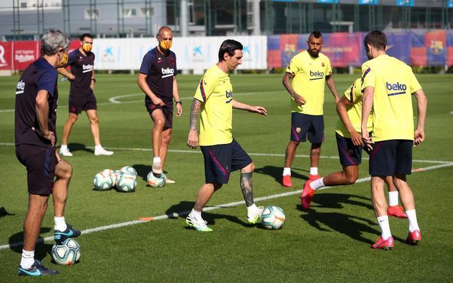 Las mascarillas de FC Barcelona protagonistas en el entreno de hoy