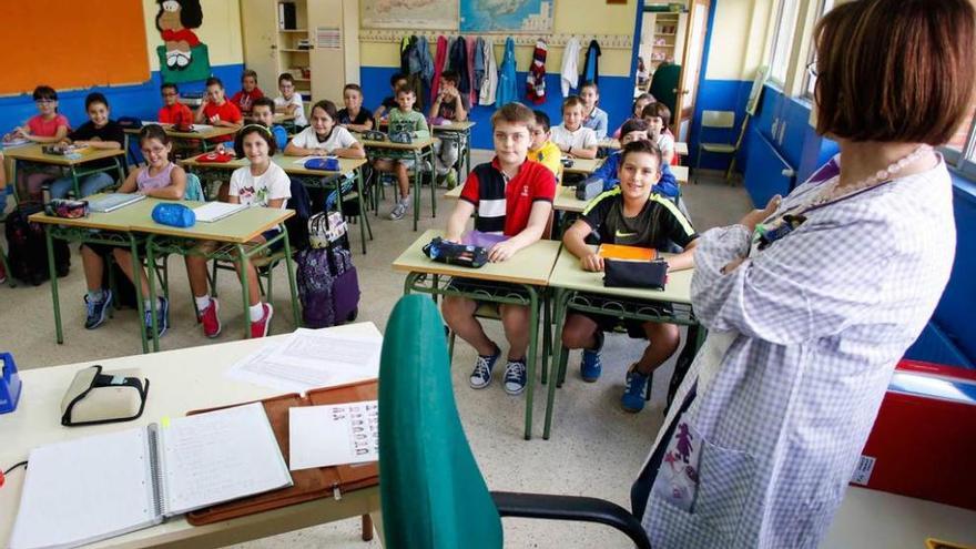 El cierre del colegio de Valliniello reduce a trece los centros públicos para este curso