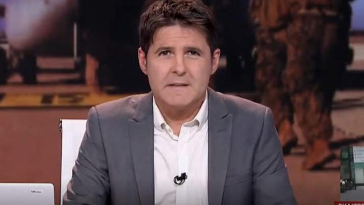 Jesús Cintora, criticat per recrear amb realitat augmentada el turisme de borratxera a Madrid d’aquesta manera