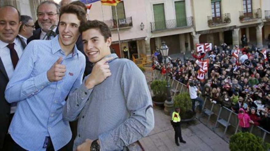 Homenaje en Cervera a los hermanos Márquez