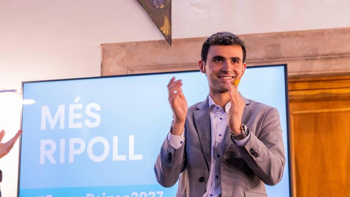 Ferran Raigon, durant la presentació com a cap de llista de Junts per Ripoll.